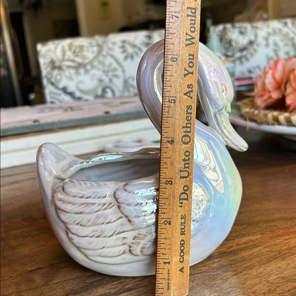 Ceramic Swan - Picture 5 of 11